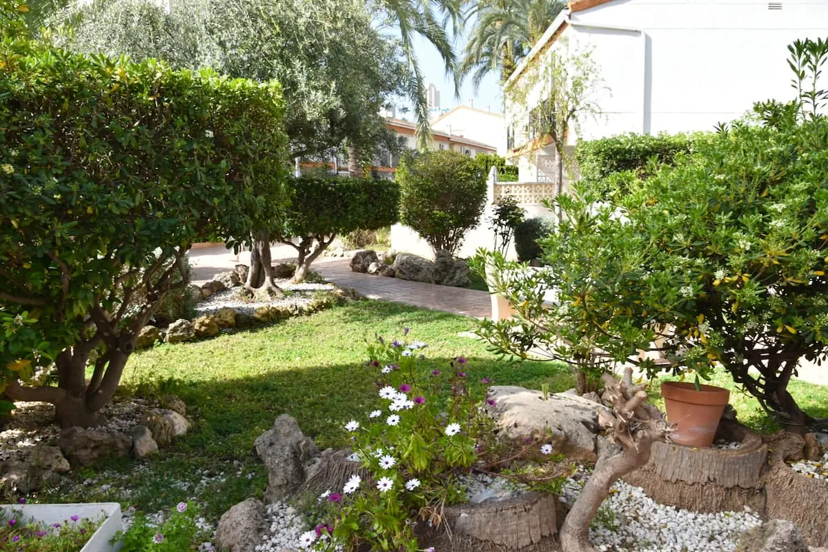 Jardines de la urbanización